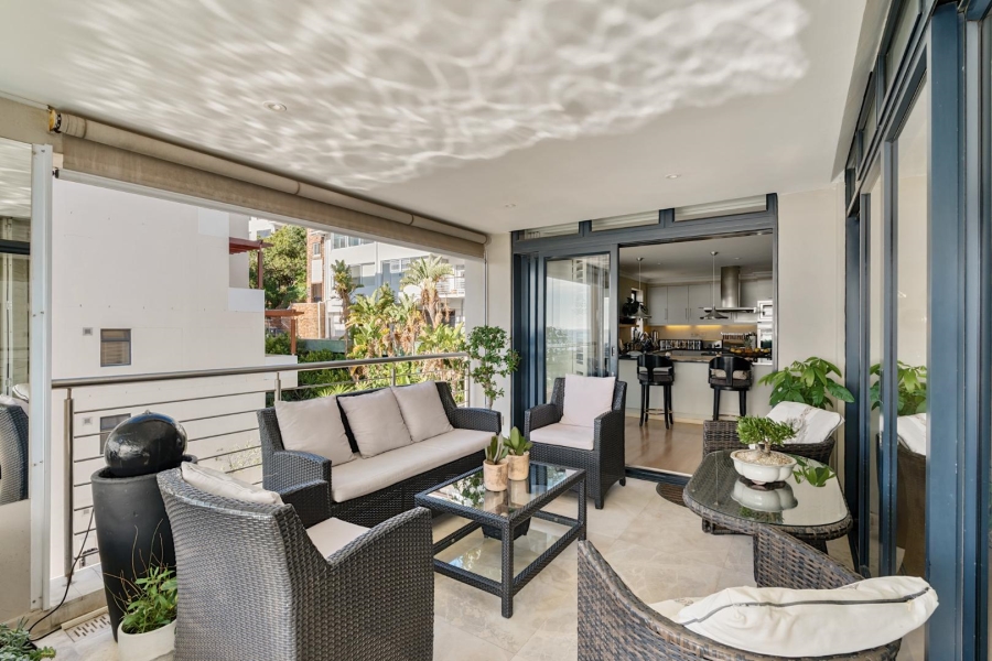 3 Bedroom Property for Sale in Sea Point Western Cape